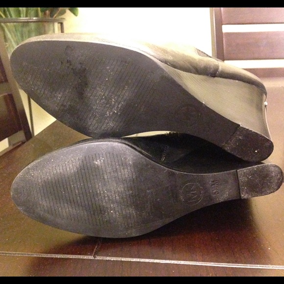 MICHAEL by MICHAEL KORS 'BROMLEY' Ankle Boots! - Picture 4 of 4