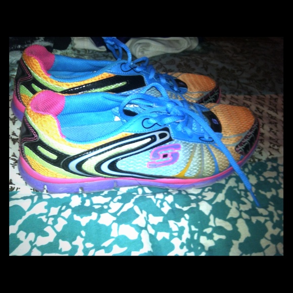 Sketcher Workout Shoes.