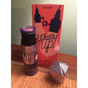Benefit Watt's Up highlighter