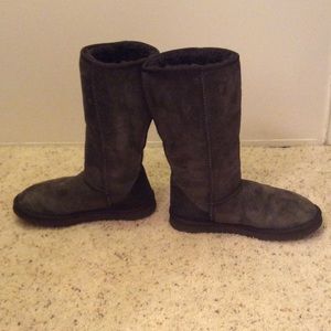 Kirkland chocolate brown uggs