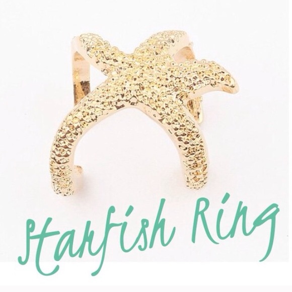 Jewelry - 🎉2x HOST PICK🎉 - ⬇️SALE⬇️ Gold Starfish Ring