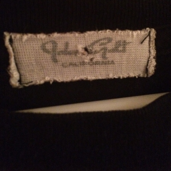 Brandy lips muscle tee! - Picture 2 of 2