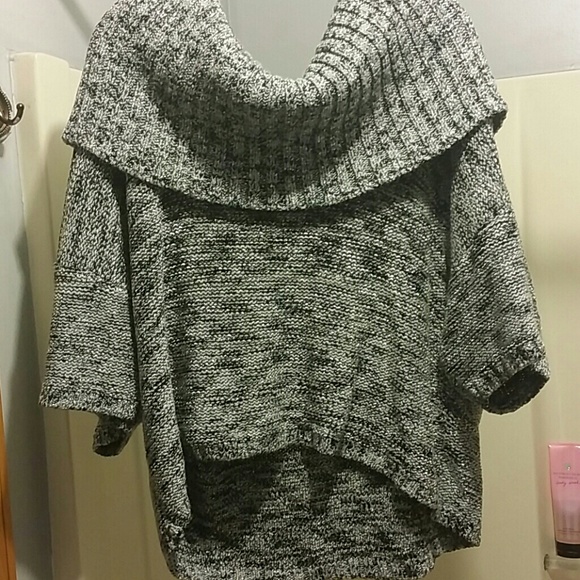 Kenneth Cole knit Sweater
