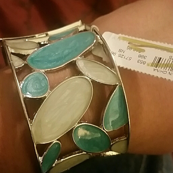 nwt cuff bracelet