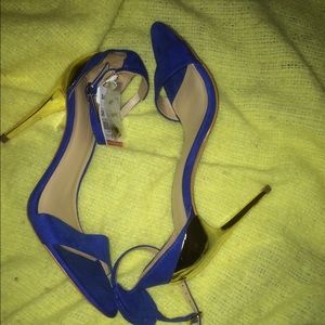 🔹🔷🔵Heeled suede royal blue heels 🔵🔷🔹