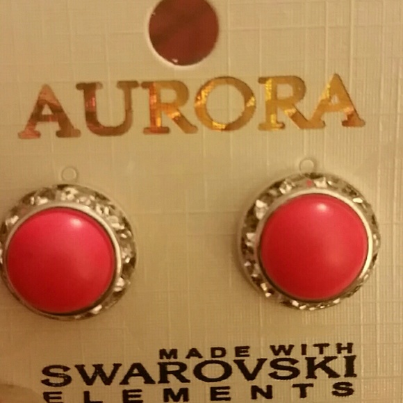 cute stud earrings