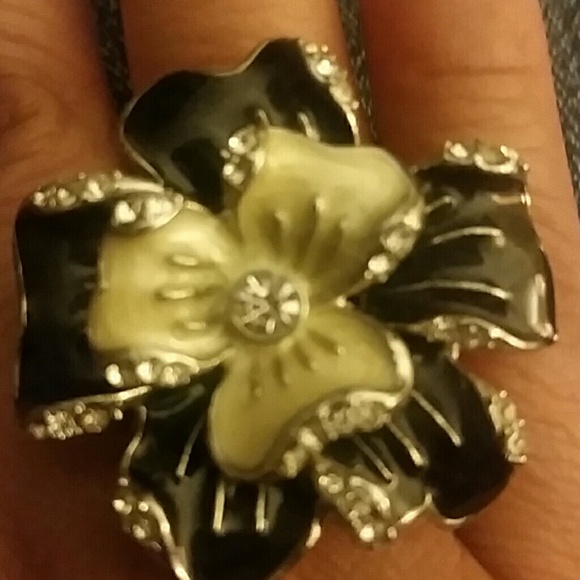 flower ring