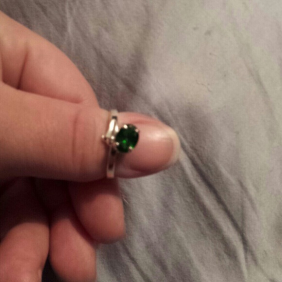 925 Emerald Green CZ Ring