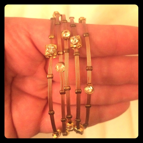 Set of 5 Seasonal Whisper bracelets!