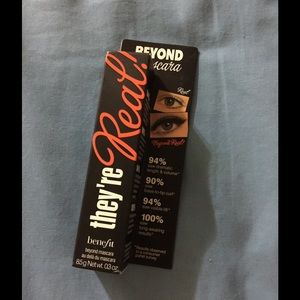 Benefit they're real mascara