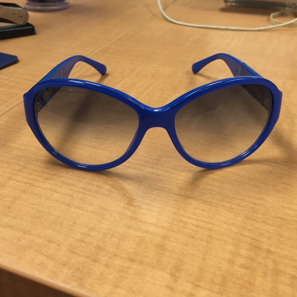 Electric Blue Chanel Sunnies!