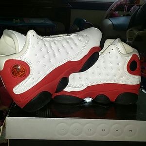 Jordan 13 retro. White/Varisty Red/Black