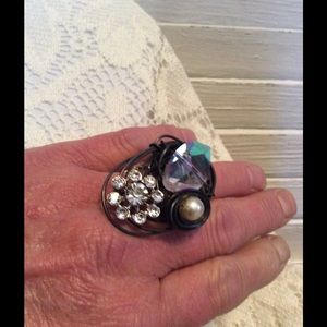 Abstract wire & bead ring