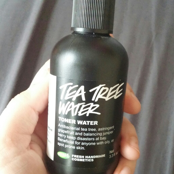 Tea tree toner water