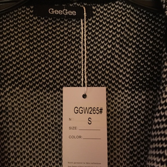 ♦️SOLD♦️ Ge️eGee Black/White Check Coat-Size S/M - Picture 2 of 4