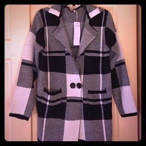 ♦️SOLD♦️ Ge️eGee Black/White Check Coat-Size S/M