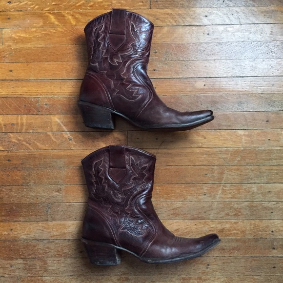 Crazy Horse Brown Cowboy Boots