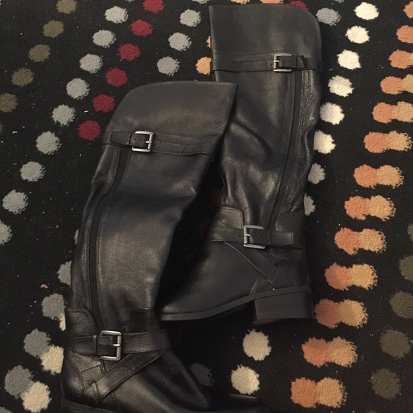 New black tall boots