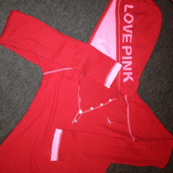 VS PINK Red Hooded log sleeved Top
