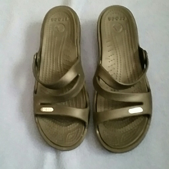 Shoes - Picture 1 of 3