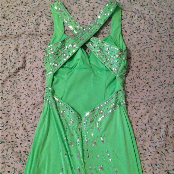 Prom Dress - Picture 3 of 4