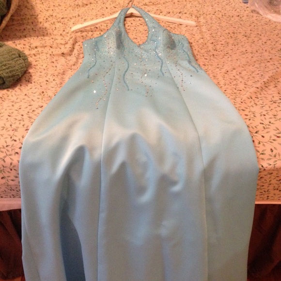 Prom dress - Picture 2 of 4