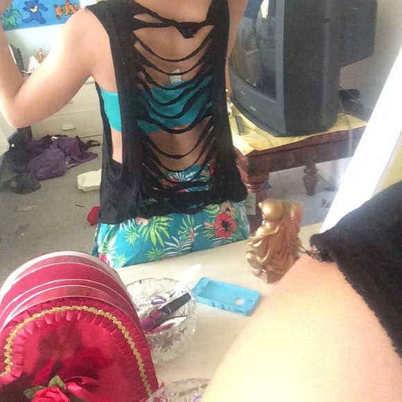 Windsor muscle tank - Picture 3 of 3