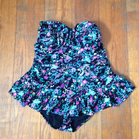 black floral print strapless 1 piece bathing suit