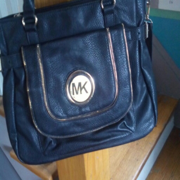 2 Purses - Picture 2 of 3