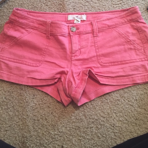 coral colored Hollister shorts!