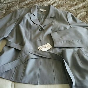 Travis for Ayers Dress Barn skirt set/suit