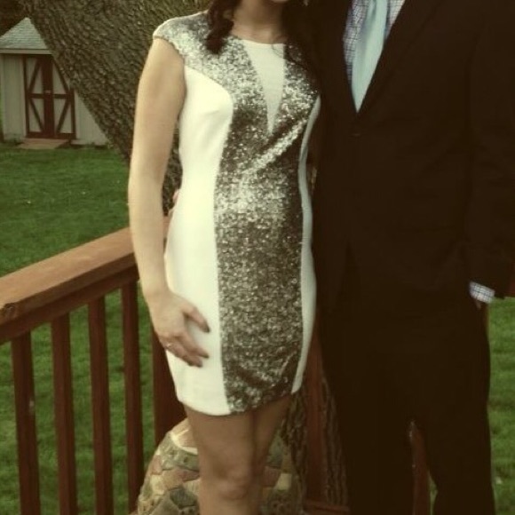 White dress - Picture 2 of 3