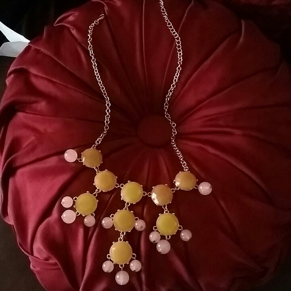 Nice statement piece necklace never worn