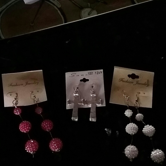 Three Gorges pair of earring