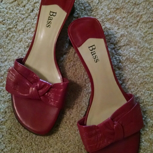 Bass red slides