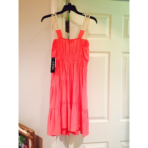 Pink dress - Picture 2 of 2