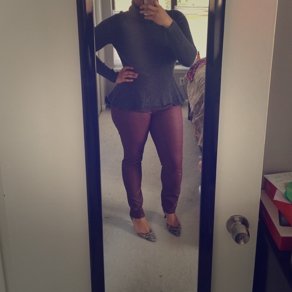 Charcoal Gray Peplum Sweater 💰make an offer!💰