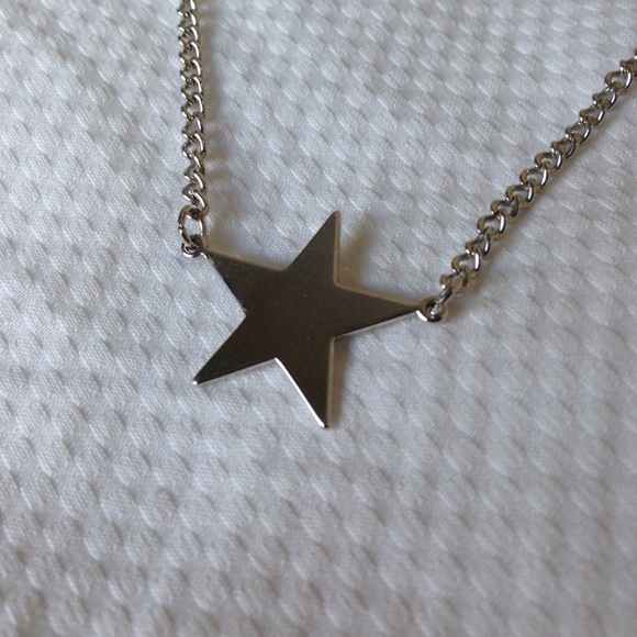 Silver Star Necklace - Picture 1 of 4