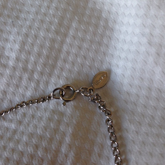 Silver Star Necklace - Picture 4 of 4