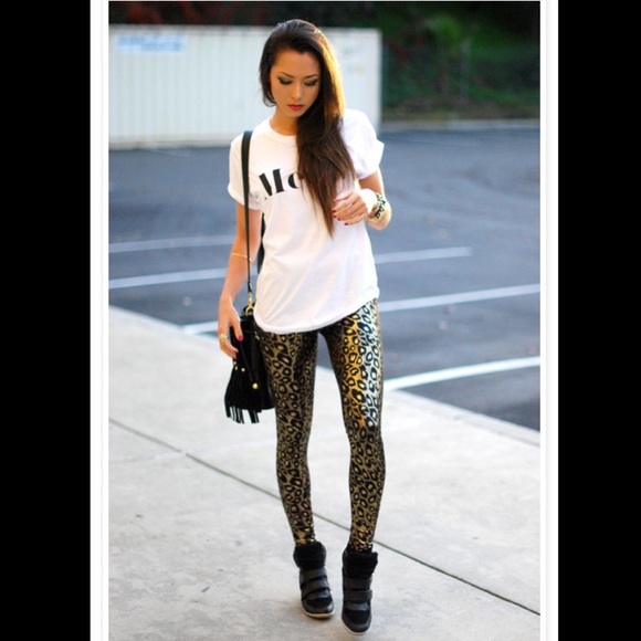 Very rare VS PINK leopard legging