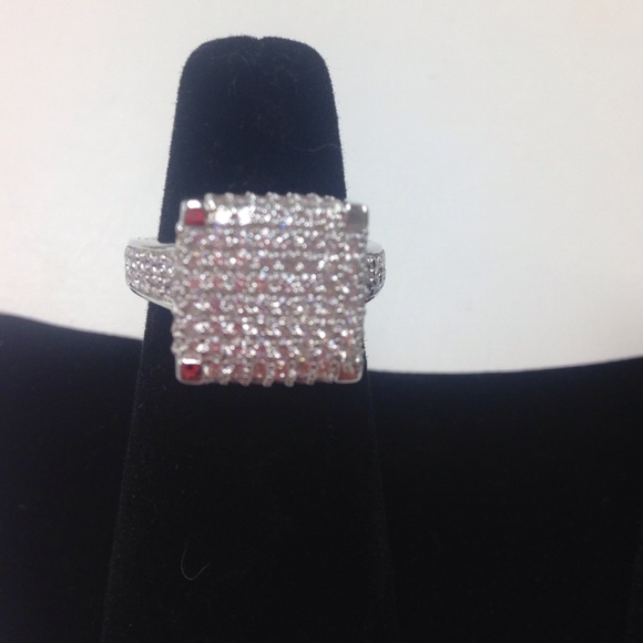 Absolutely Stunning C.Z. Unique Cube Ring-7 or 8 - Picture 3 of 5