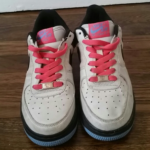 Nike Air Force 1