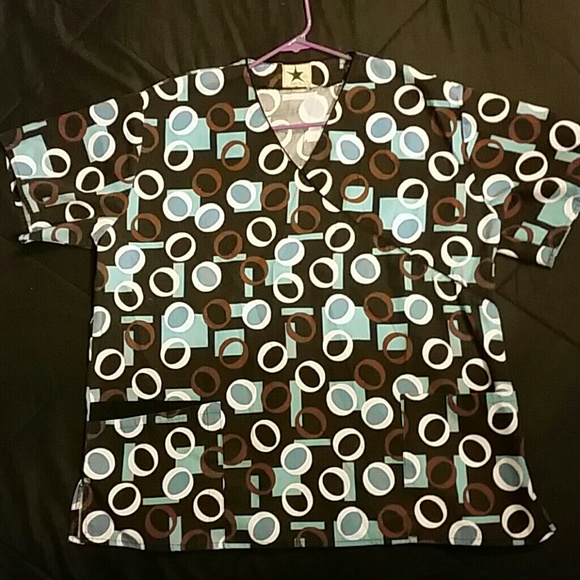 Scrub top