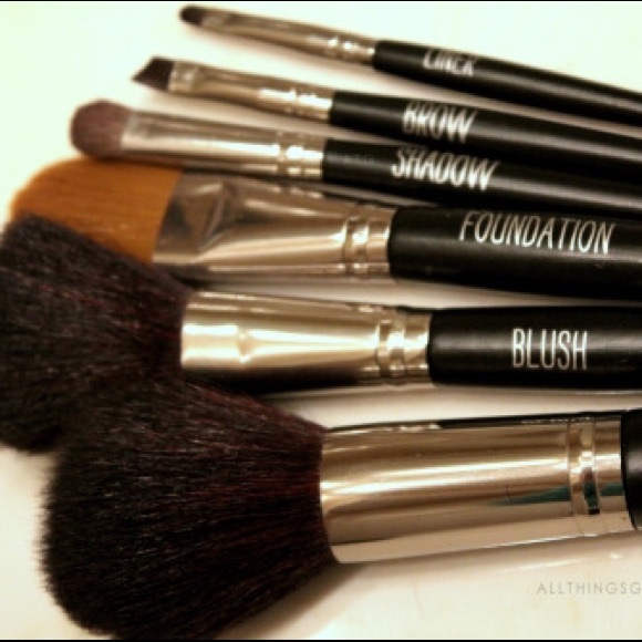 Blush, brow, and shadow makeup brushes