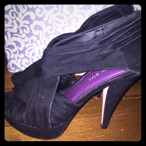 Madden girl strappy heals