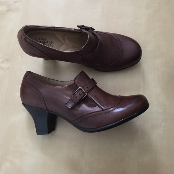 Strictly Comfort Shoes