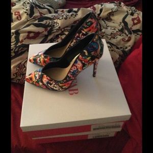 Just Fab Multi-colored Pointy Heels