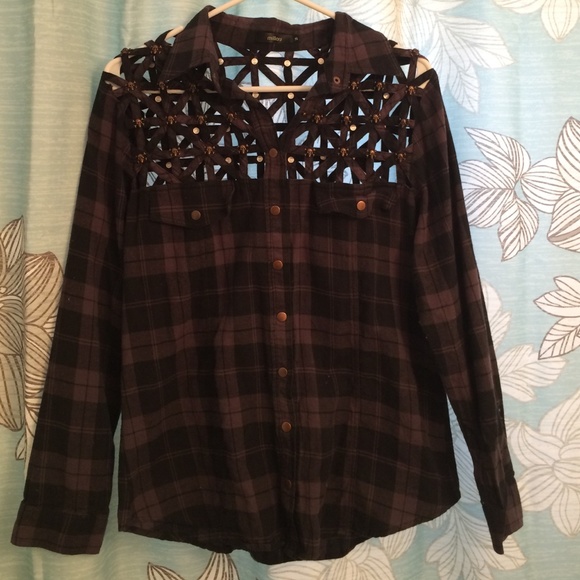 Millau skull cut-out plaid top.