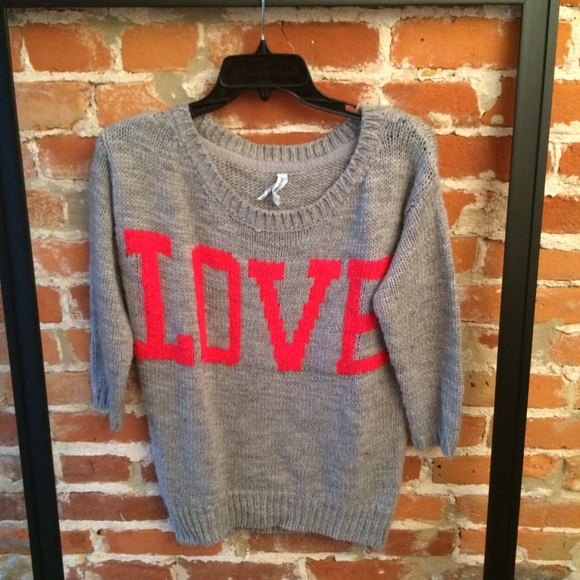 Aeropostale Sweaters - Aeropostale Oversized Gray Love Sweater