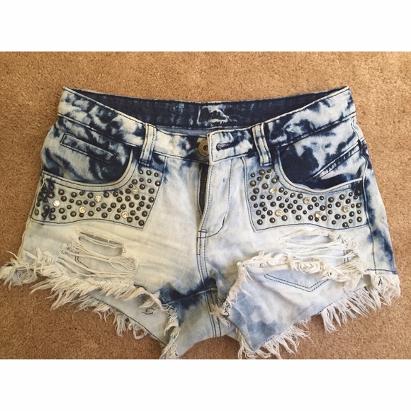 High waisted denim shorts